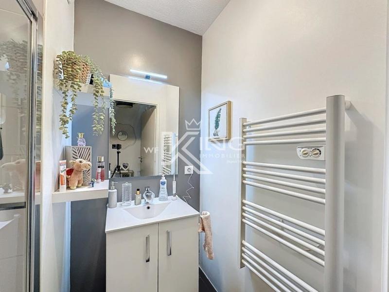 Appartement - 77 m² - 4 pièces