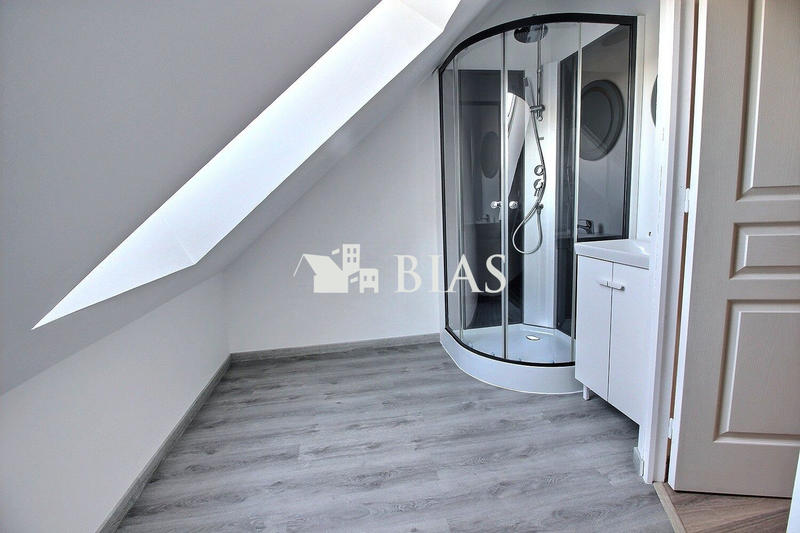 Maison - 137 m² - 5 pièces