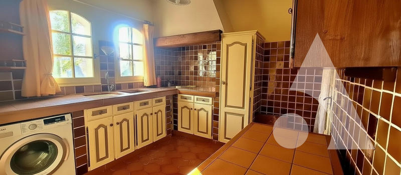 Maison - 151 m² - 6 pièces