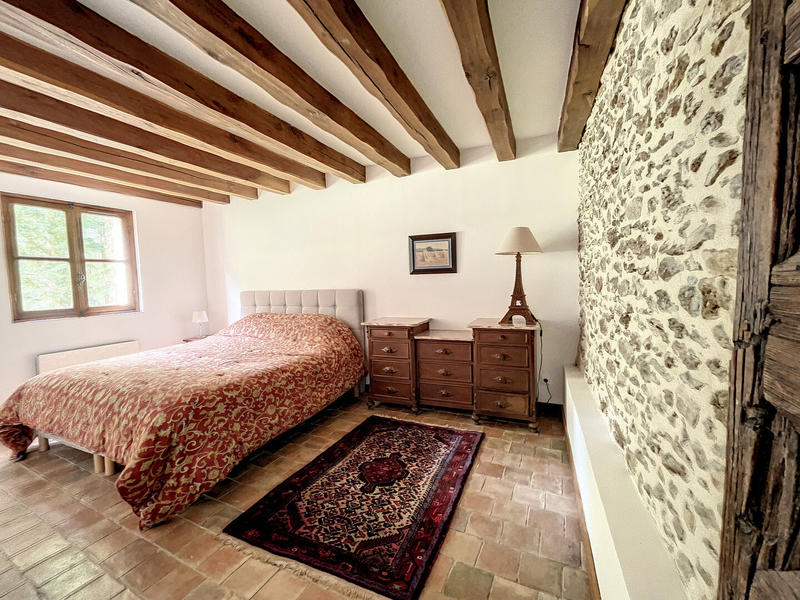 Propriété - 200 m² - 7 pièces