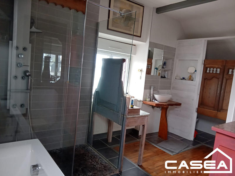 Maison - 160 m² - 8 pièces