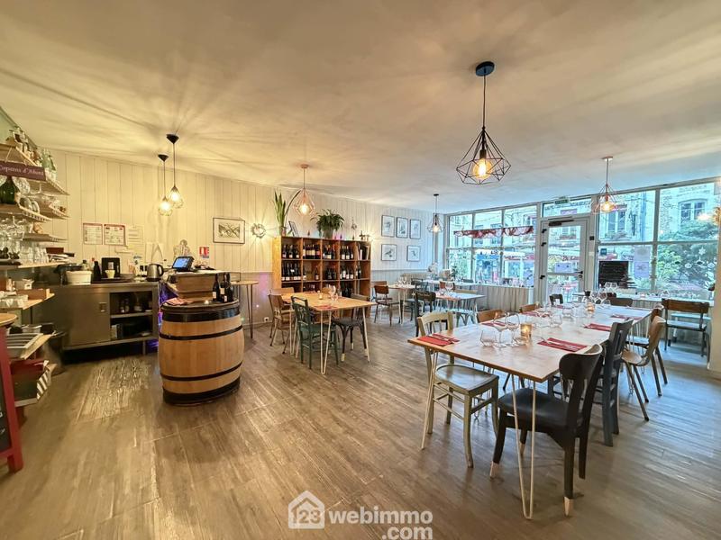 Local commercial - 92 m² - 2 pièces