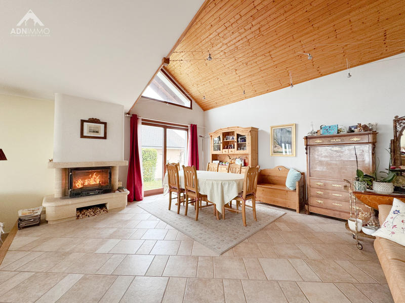 Maison - 200 m² - 6 pièces