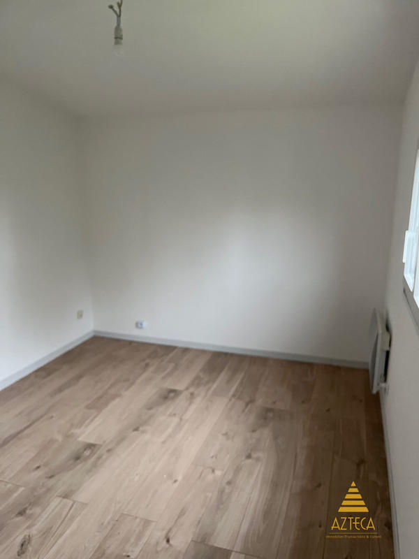 Maison - 96 m² - 3 pièces