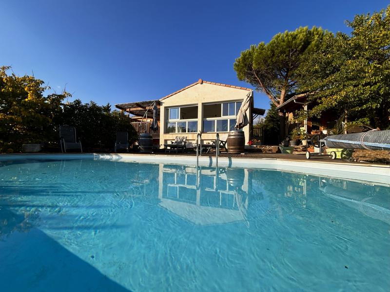 Maison - 162 m² - 8 pièces