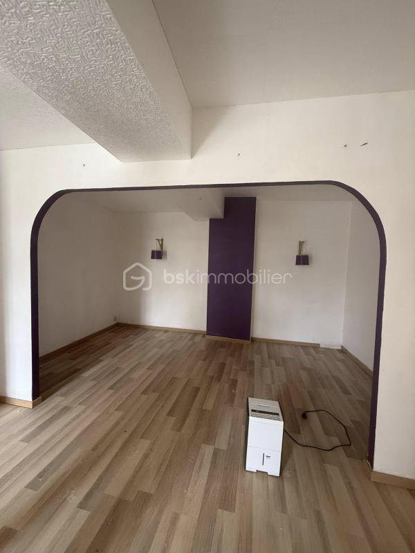 Maison - 80 m² - 6 pièces