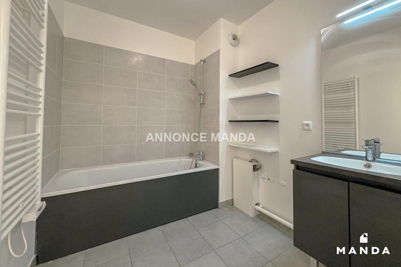 Appartement - 64 m² - 3 pièces