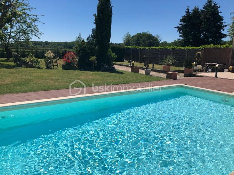 Maison en pierre - 225 m² - 6 pièces