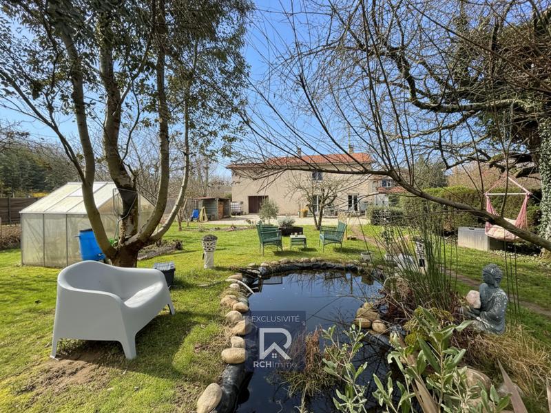 Maison traditionnelle - 94 m² - 4 pièces