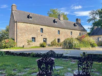 Demeure - 600 m² - 21 pièces