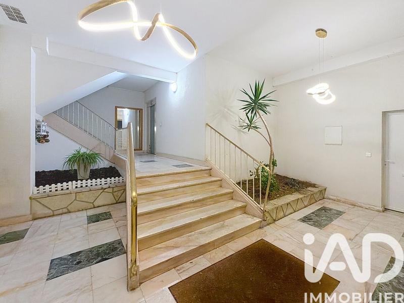 Appartement - 80 m² - 5 pièces