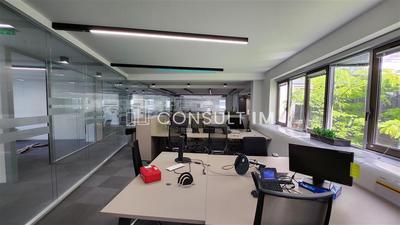 Bureau - 539 m²