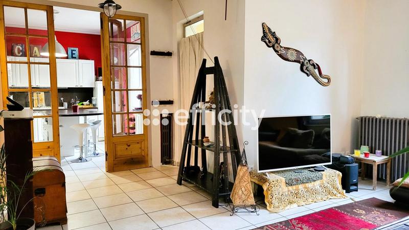 Maison - 157 m² - 7 pièces