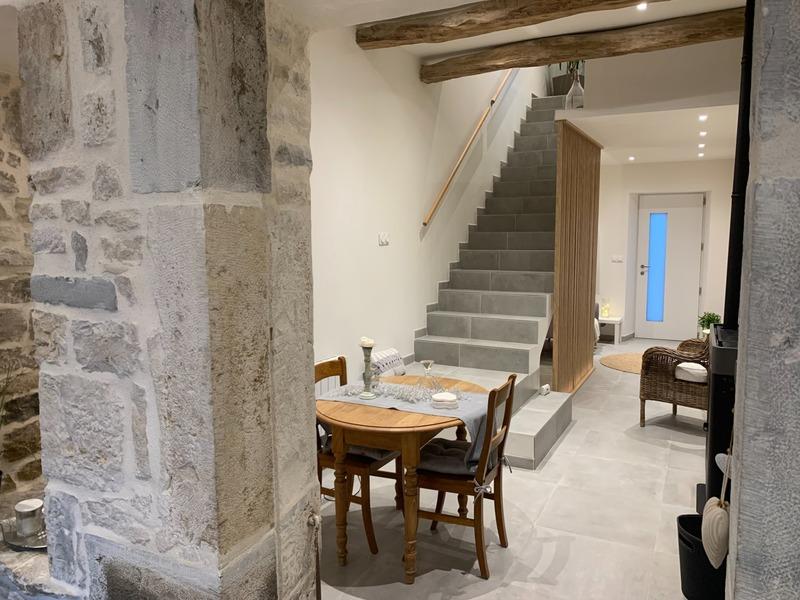 Maison en pierre - 110 m² - 6 pièces