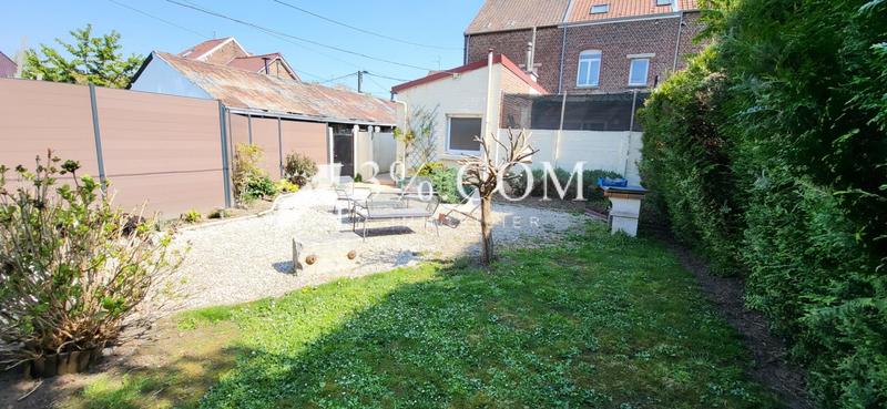 Maison - 92 m² - 4 pièces