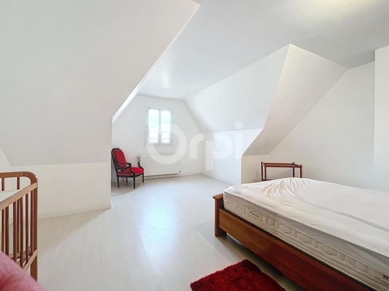 Maison - 135 m² - 5 pièces