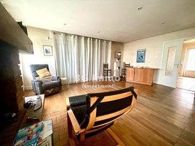 Maison - 170 m² - 8 pièces