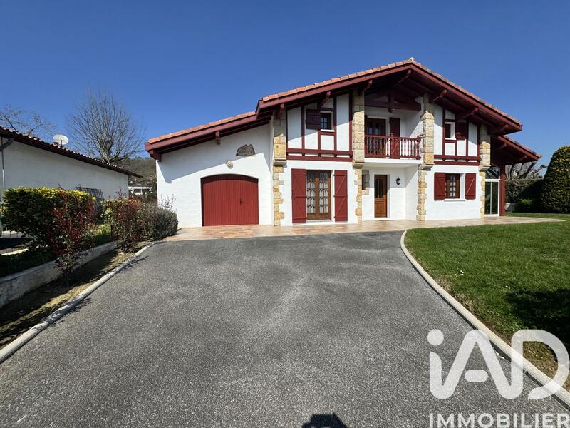 Maison de ville - 165 m² - 7 pièces