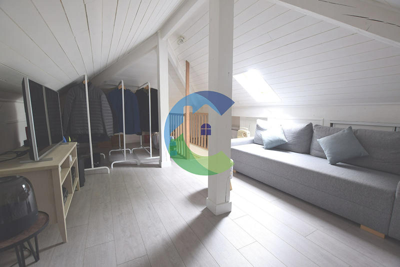 Maison - 97 m² - 5 pièces