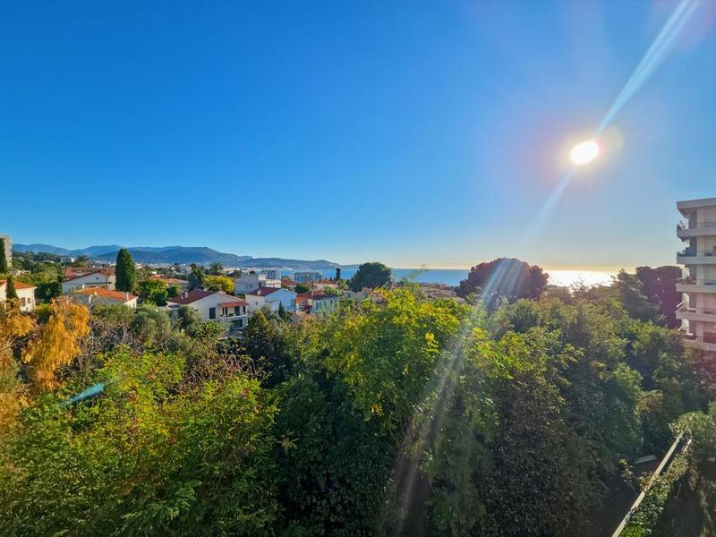 Appartement - 135 m² - 5 pièces