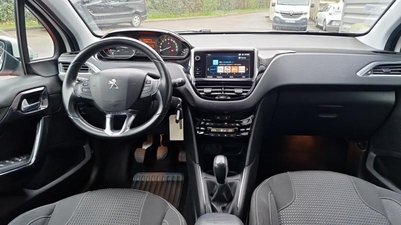 Peugeot 208 bluehdi 100ch ss bvm5 allure business
