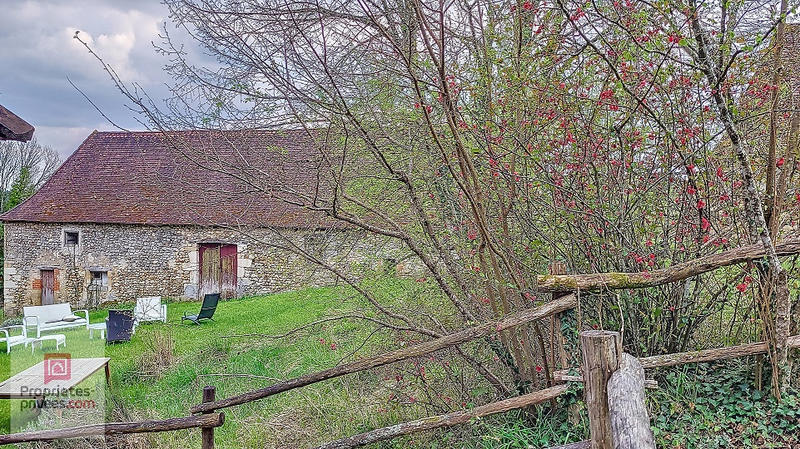 Maison - 200 m² - 6 pièces