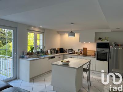 Maison - 181 m² - 7 pièces