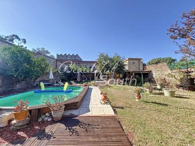 Mas - 307 m² - 5 pièces