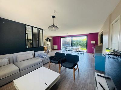 Maison - 148 m² - 7 pièces