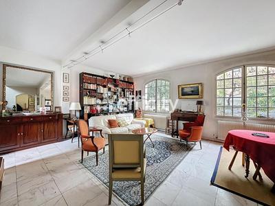 Maison - 144 m² - 5 pièces