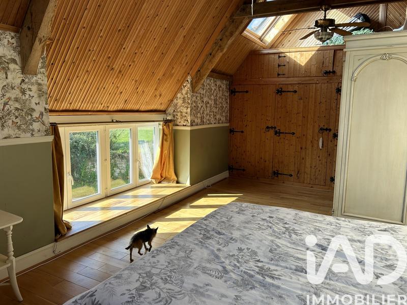 Maison - 290 m² - 8 pièces