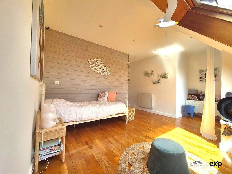 Maison - 190 m² - 7 pièces