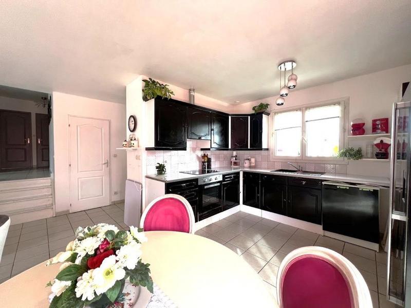 Maison - 122 m² - 6 pièces