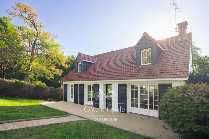 Maison - 215 m² - 6 pièces