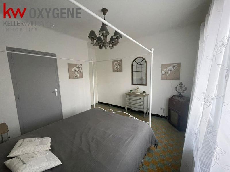 Maison - 96 m² - 5 pièces