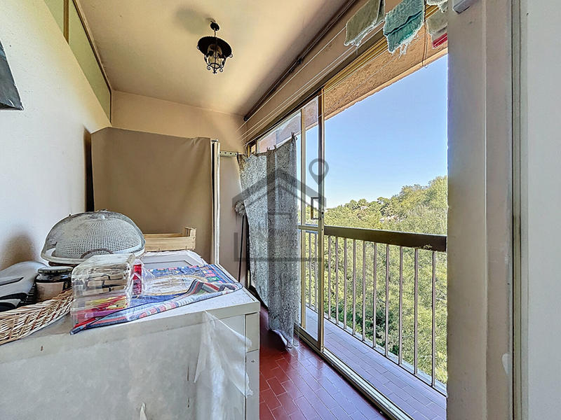 Appartement - 100 m² - 5 pièces