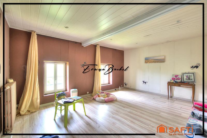 Maison - 290 m² - 9 pièces