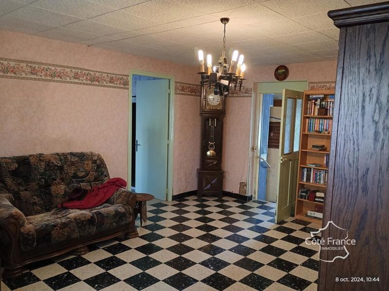 Maison de village - 210 m² - 10 pièces