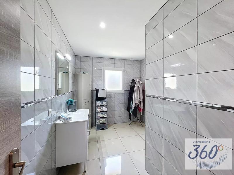 Maison - 98 m² - 4 pièces