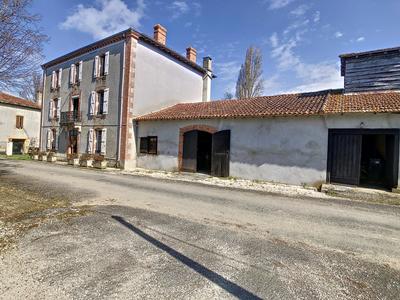 Maison de maîtres - 310 m² - 11 pièces