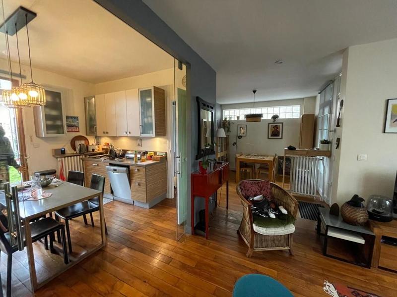 Immeuble - 130 m² - 6 pièces