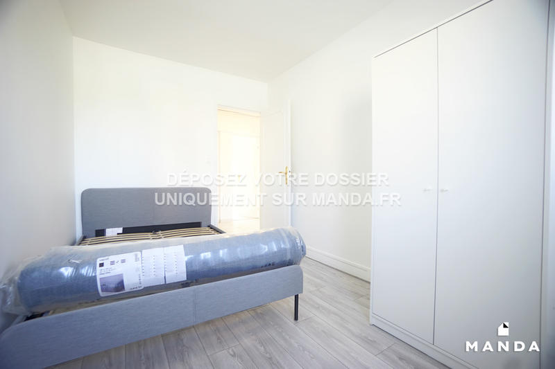 Chambre - 13 m² - 5 pièces