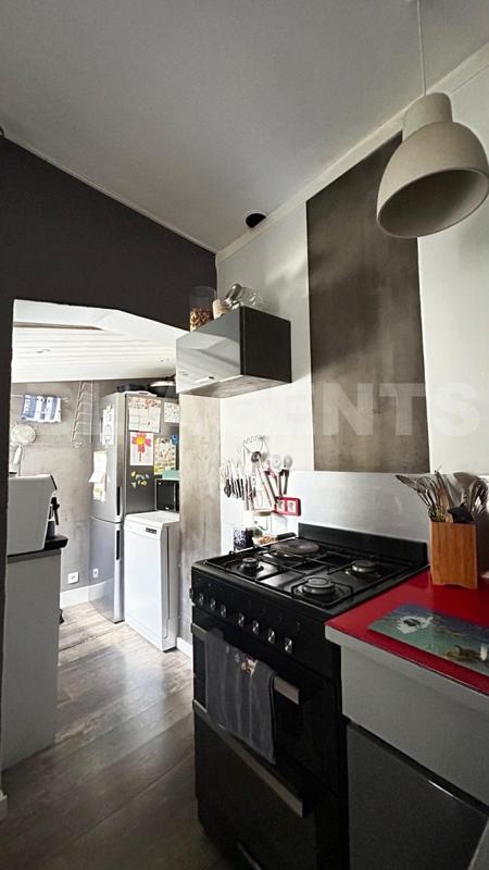 Appartement - 141 m² - 6 pièces