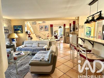 Maison - 159 m² - 6 pièces