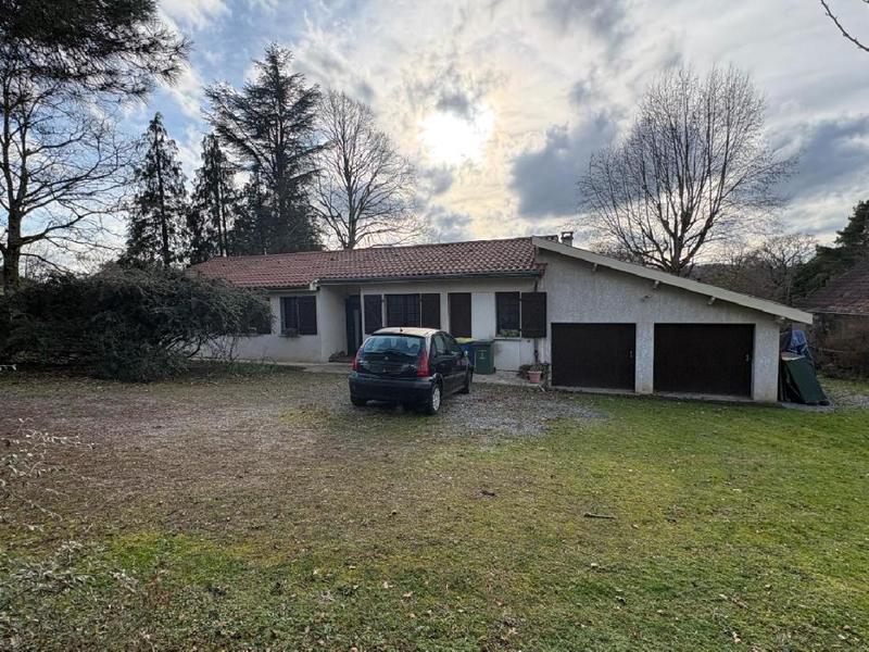 Maison - 140 m² - 8 pièces