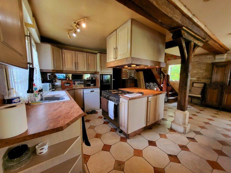 Maison - 200 m² - 7 pièces