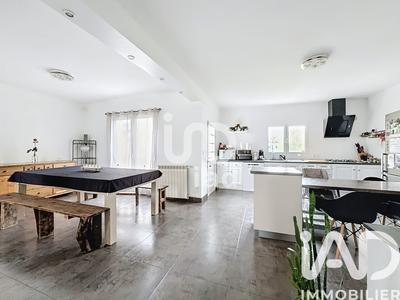 Maison - 117 m² - 6 pièces