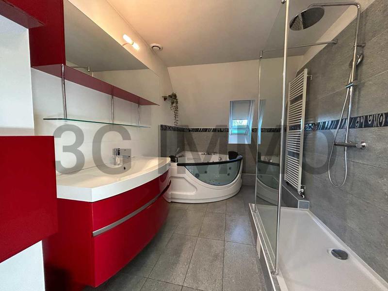 Maison - 148 m² - 7 pièces