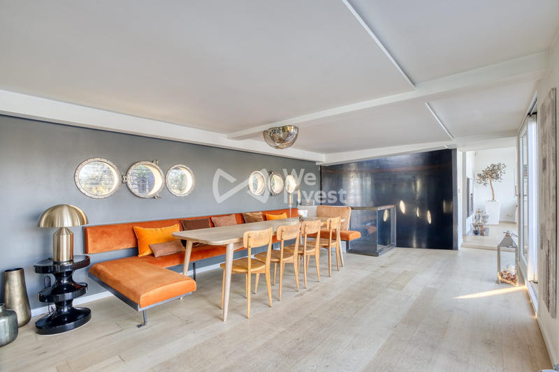 Maison - 260 m² - 8 pièces