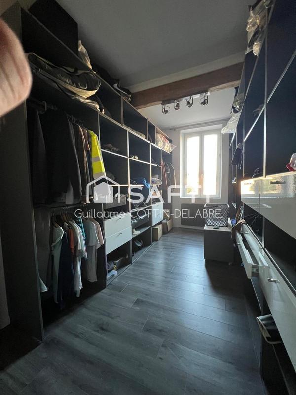 Maison - 177 m² - 7 pièces